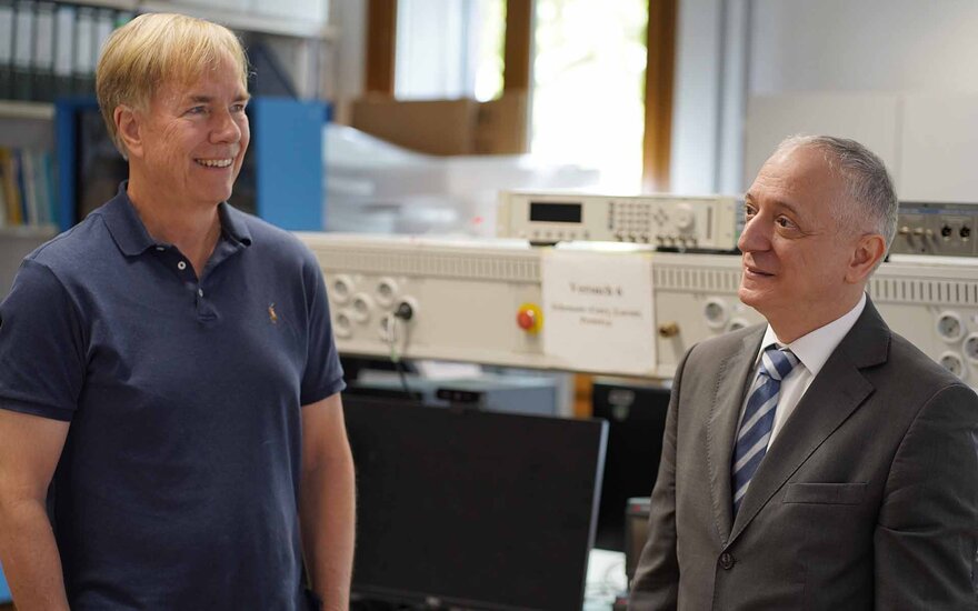 Dr. Doug Baney und Prof. Dr.-Ing. Francesco Volpe
