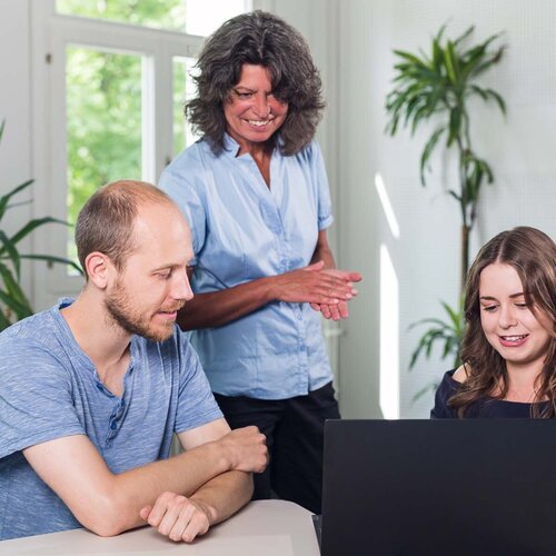 Promovierende und Koordinatorin des Doktorandinnen- und Doktorandenkollegs iDok im Gespräch.