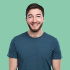 Portraitfoto Testimonial Ismat aus dem Studiengang MEDS.