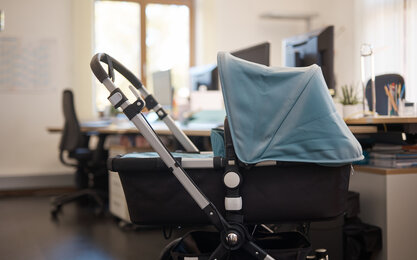 Kinderwagen bei der Arbeit